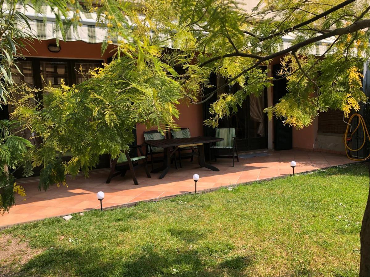 萨罗Casa Mimosa公寓 外观 照片